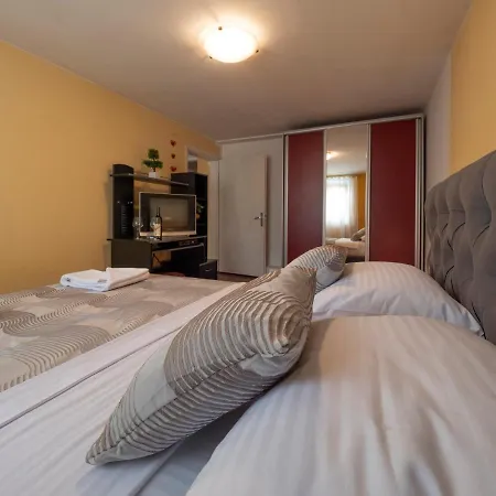 Maxim Apartment