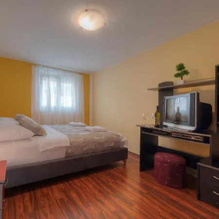 Maxim Apartment Budva