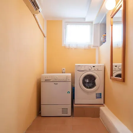 Maxim Apartment Budva